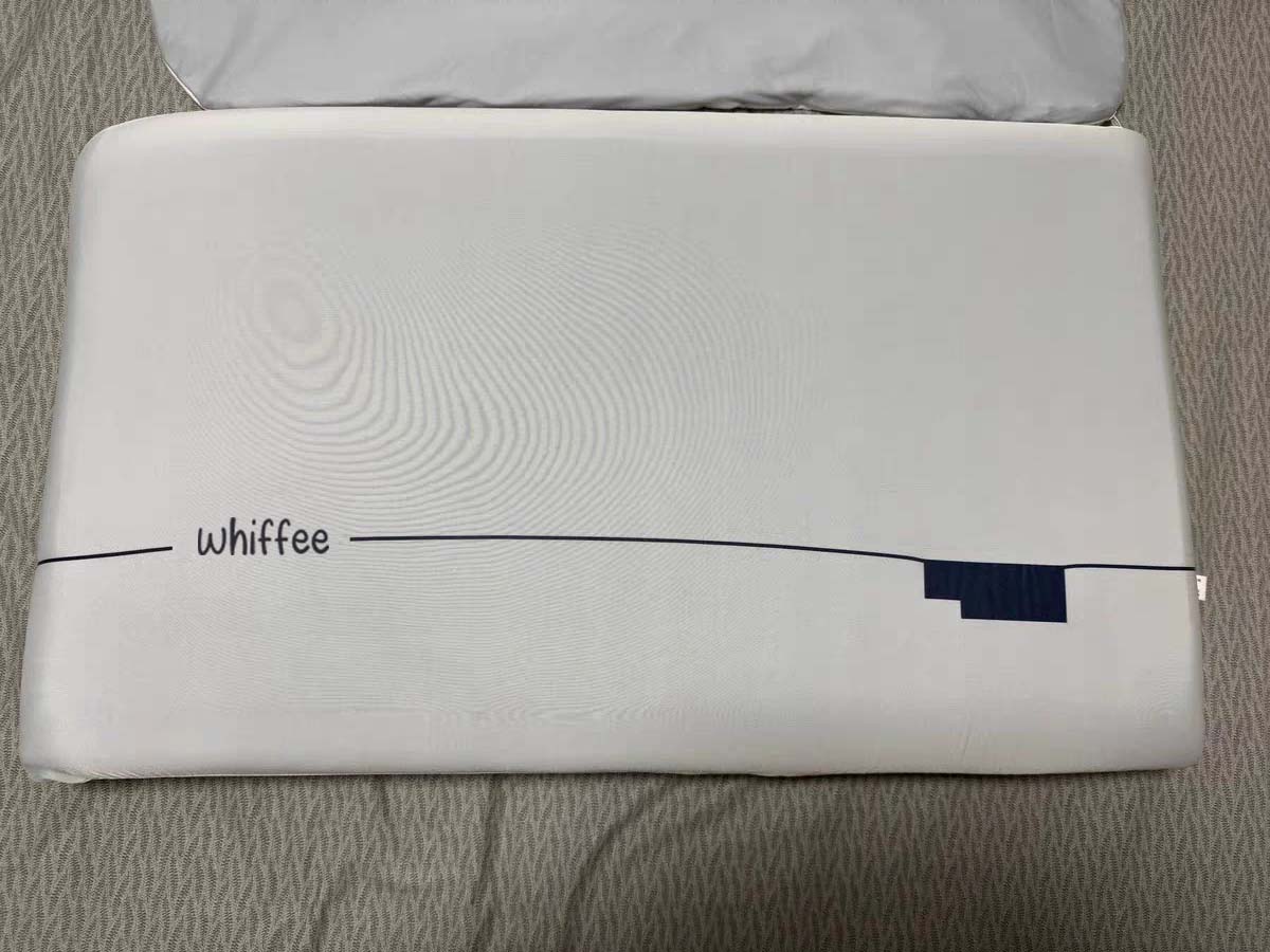 Whiffee Bed Pillows Queen Size Set of 2, Fluffy Luxury Hotel Pillows Collection Gusseted for Neck and Shoulder, Side Back Stomach Sleeper Pillow