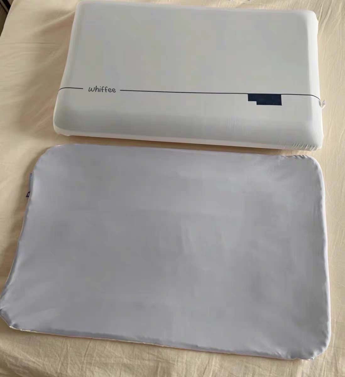 Whiffee Bed Pillows Queen Size Set of 2, Fluffy Luxury Hotel Pillows Collection Gusseted for Neck and Shoulder, Side Back Stomach Sleeper Pillow
